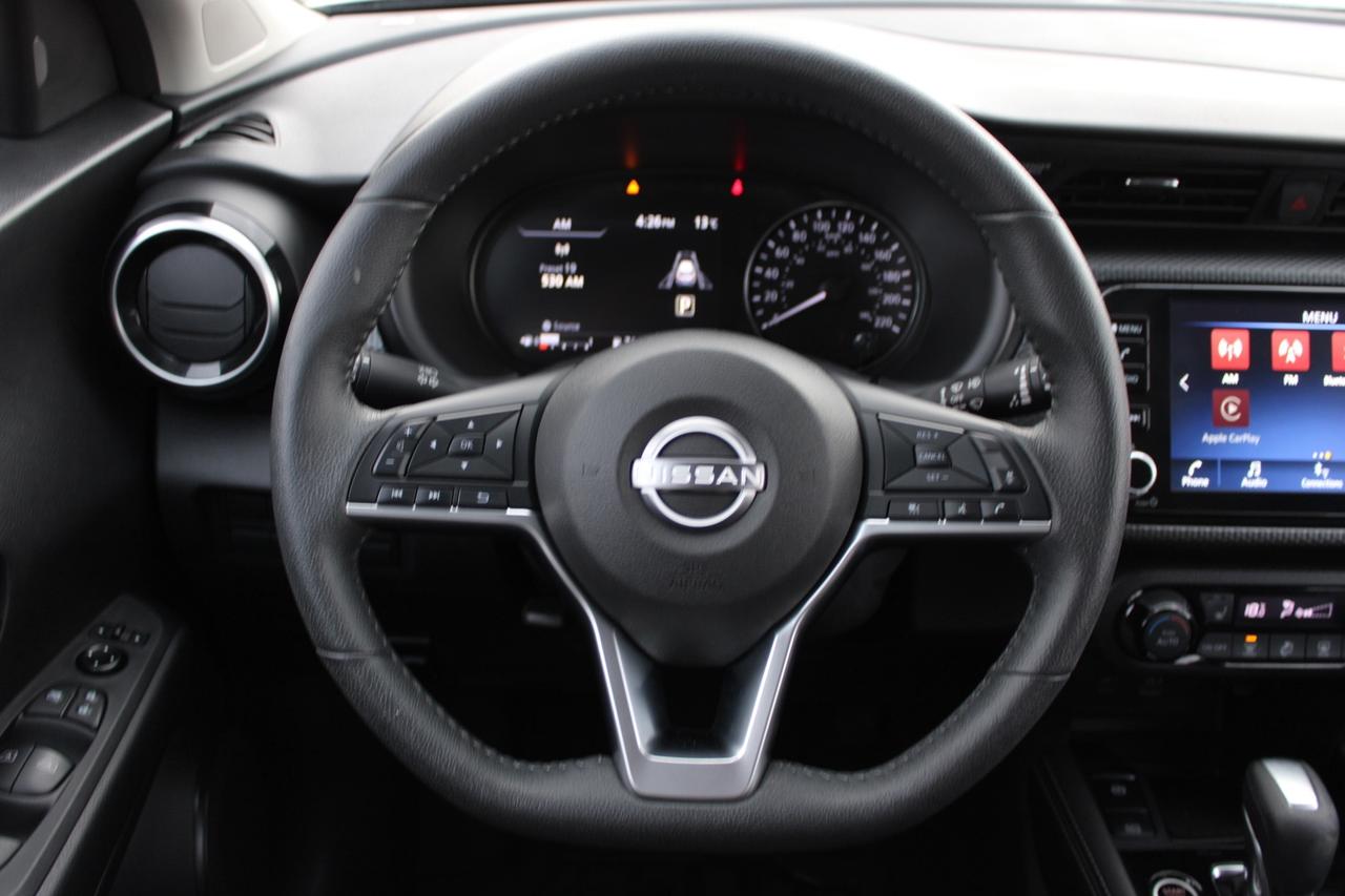 2023 Nissan Kicks SV No Accident Clean Carfax Low KM Photo