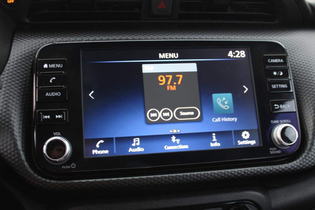 2023 Nissan Kicks SV No Accident Clean Carfax Low KM Photo