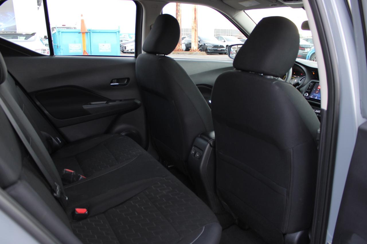 2023 Nissan Kicks SV No Accident Clean Carfax Low KM Photo