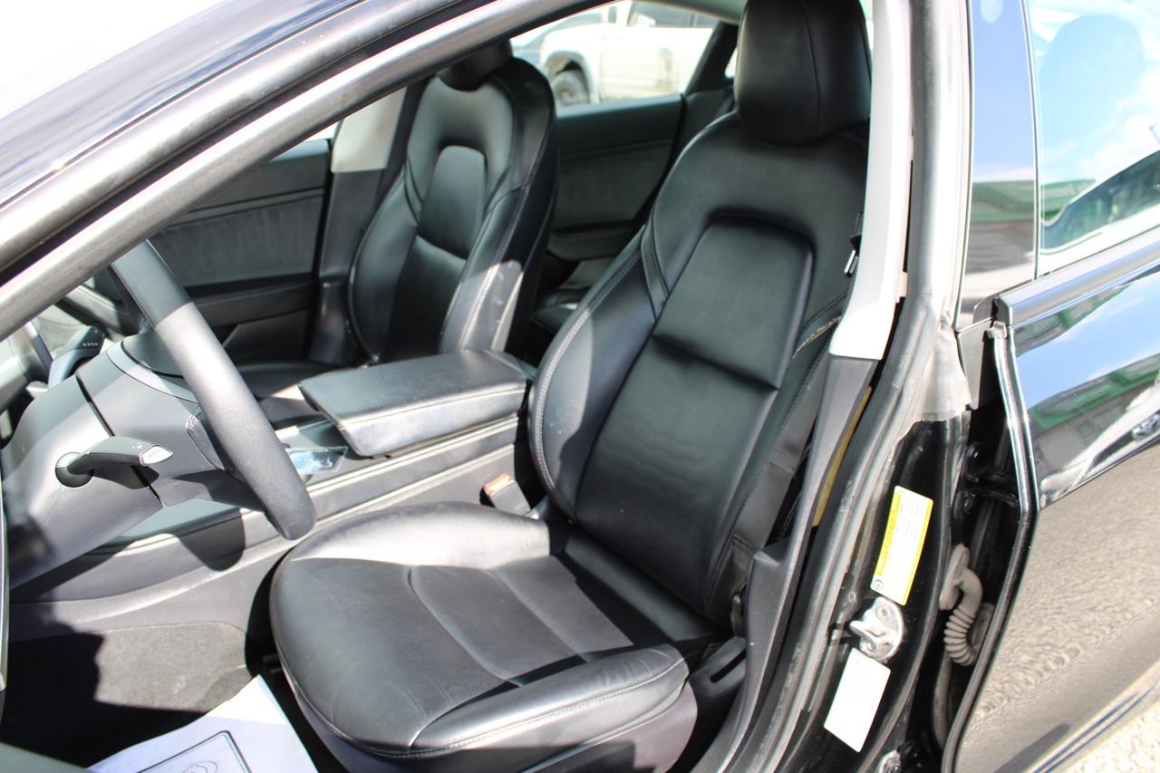 2021 Tesla Model 3 STANDARD RANGE PLUS Photo