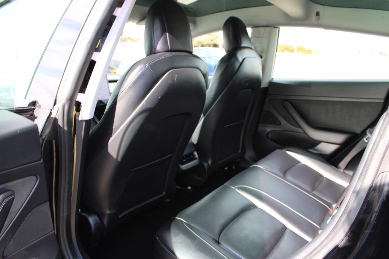 2021 Tesla Model 3 STANDARD RANGE PLUS Photo