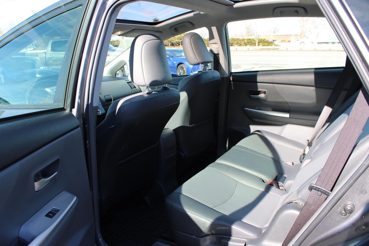 2012 Toyota Prius v Five   Top Of The Line   Safety Certification Incl Photo