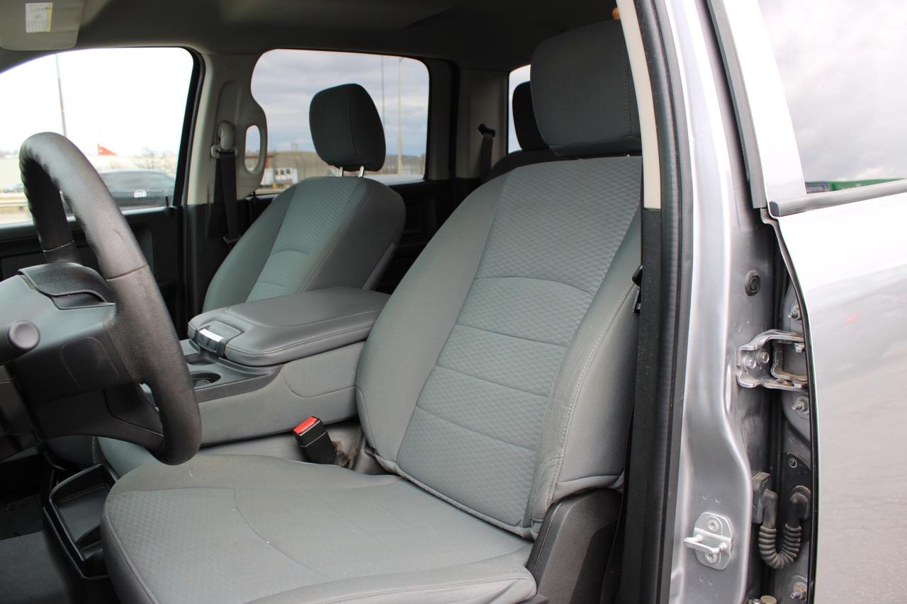 2019 RAM 1500 Classic CLASSIC Crew Cab Ecodiesel 4WD No Accident Photo