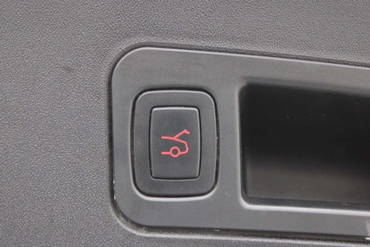 2020 Tesla Model S LONG RANGE PLUS AWD DUAL MOTOR Photo