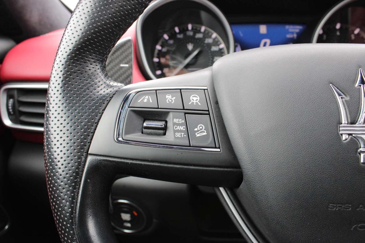 2020 Maserati Levante GTS   No Accident   Ferrari Engine   Clean Carfax   Red Interior Photo