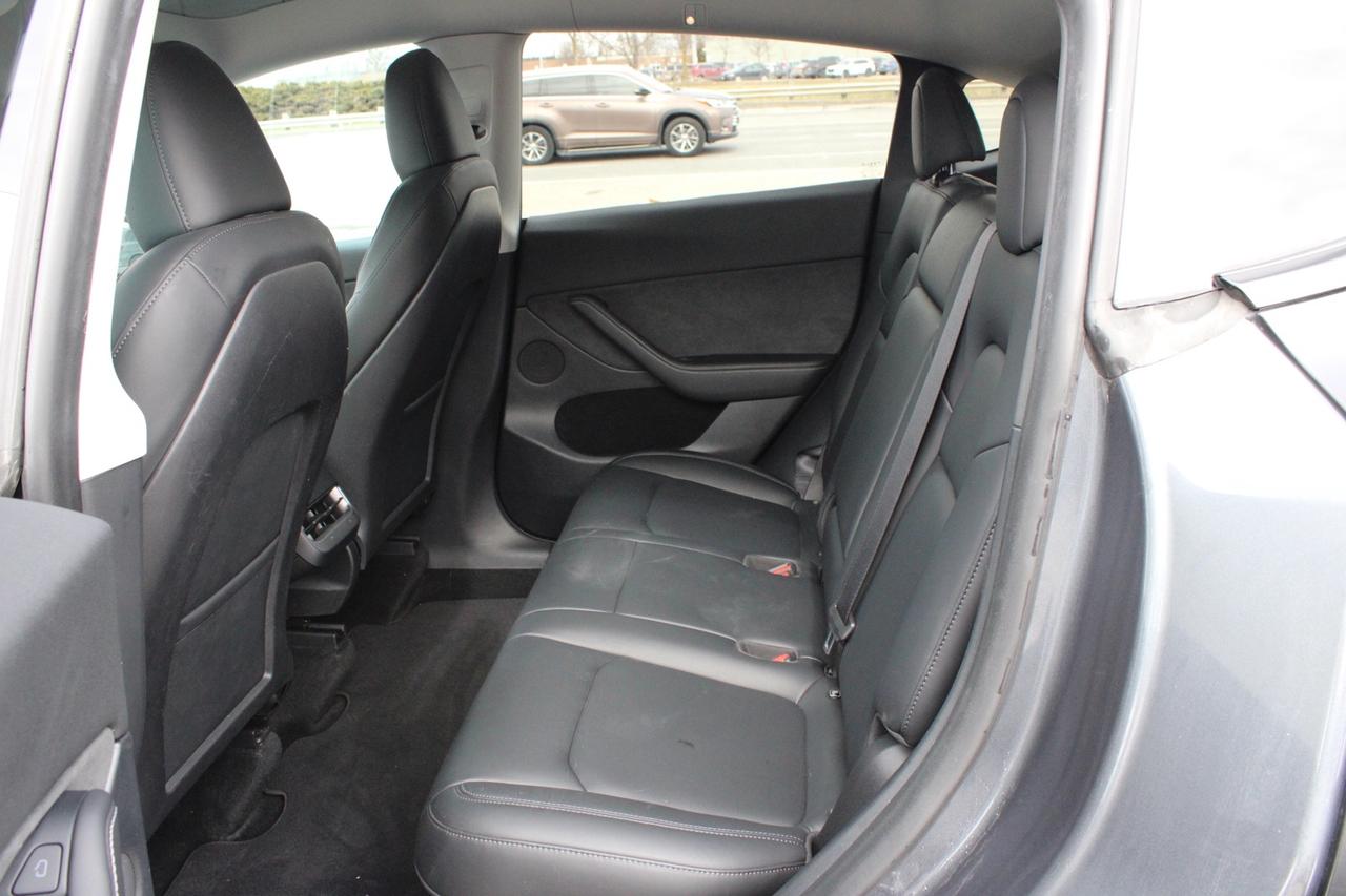 2023 Tesla Model Y No Accident   Clean Carfax   One Owner Photo