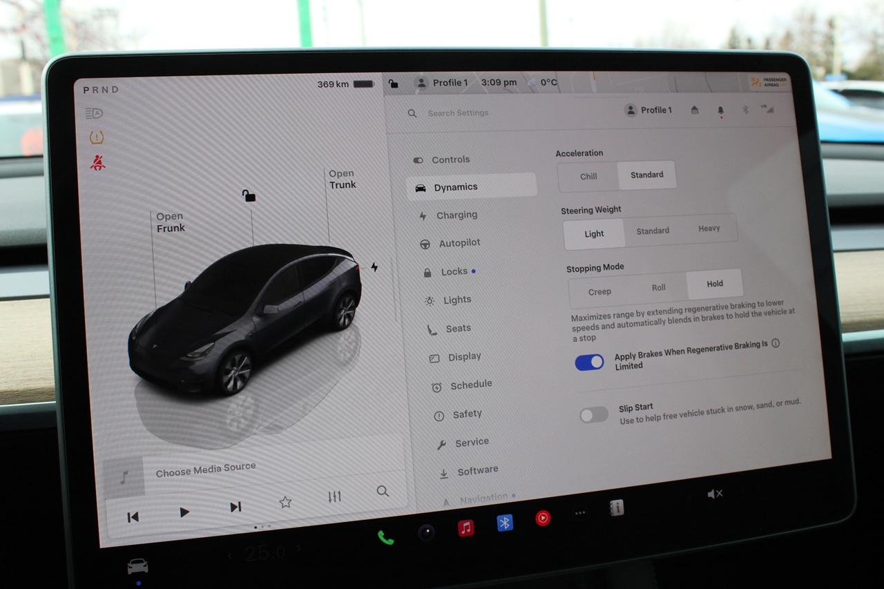 2023 Tesla Model Y No Accident   Clean Carfax   One Owner Photo