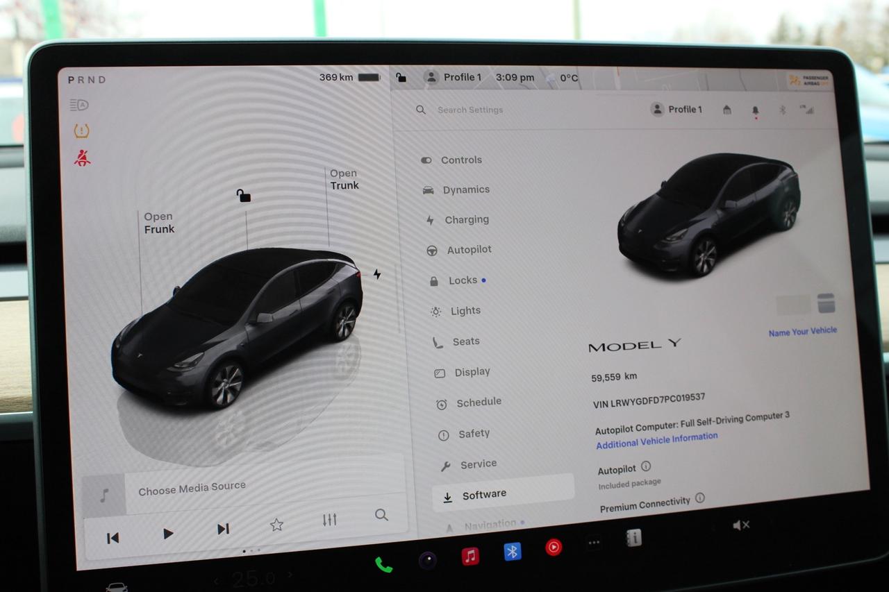 2023 Tesla Model Y No Accident   Clean Carfax   One Owner Photo