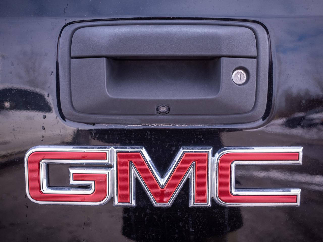 2018 GMC Sierra 1500 Denali - Running Boards   Heated Seats Photo
