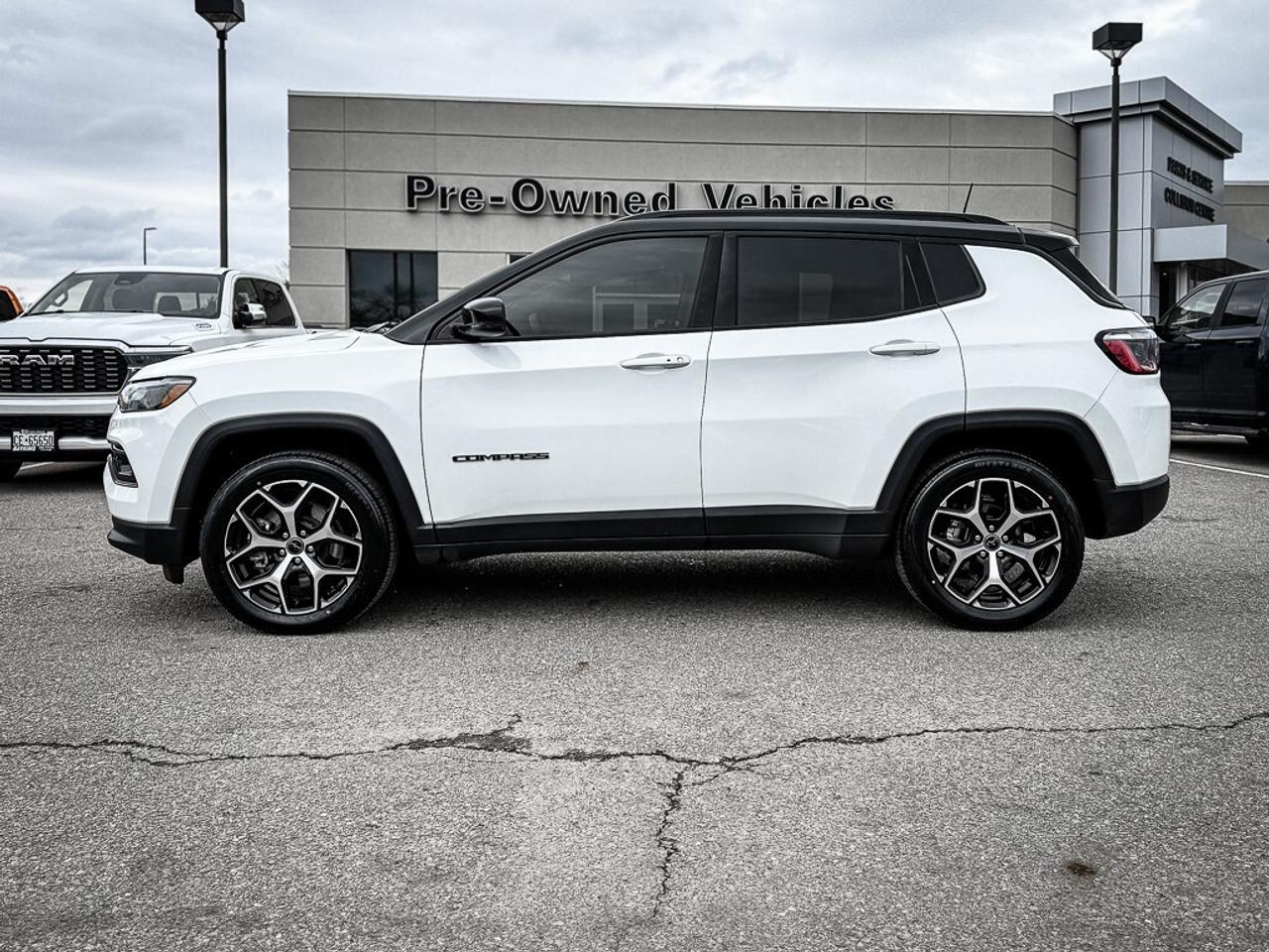 2025 Jeep Compass Limited   PANO ROOF   ALPINE AUDIO   HEATED SEATS Photo