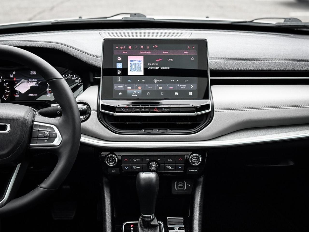 2025 Jeep Compass Limited   PANO ROOF   ALPINE AUDIO   HEATED SEATS Photo