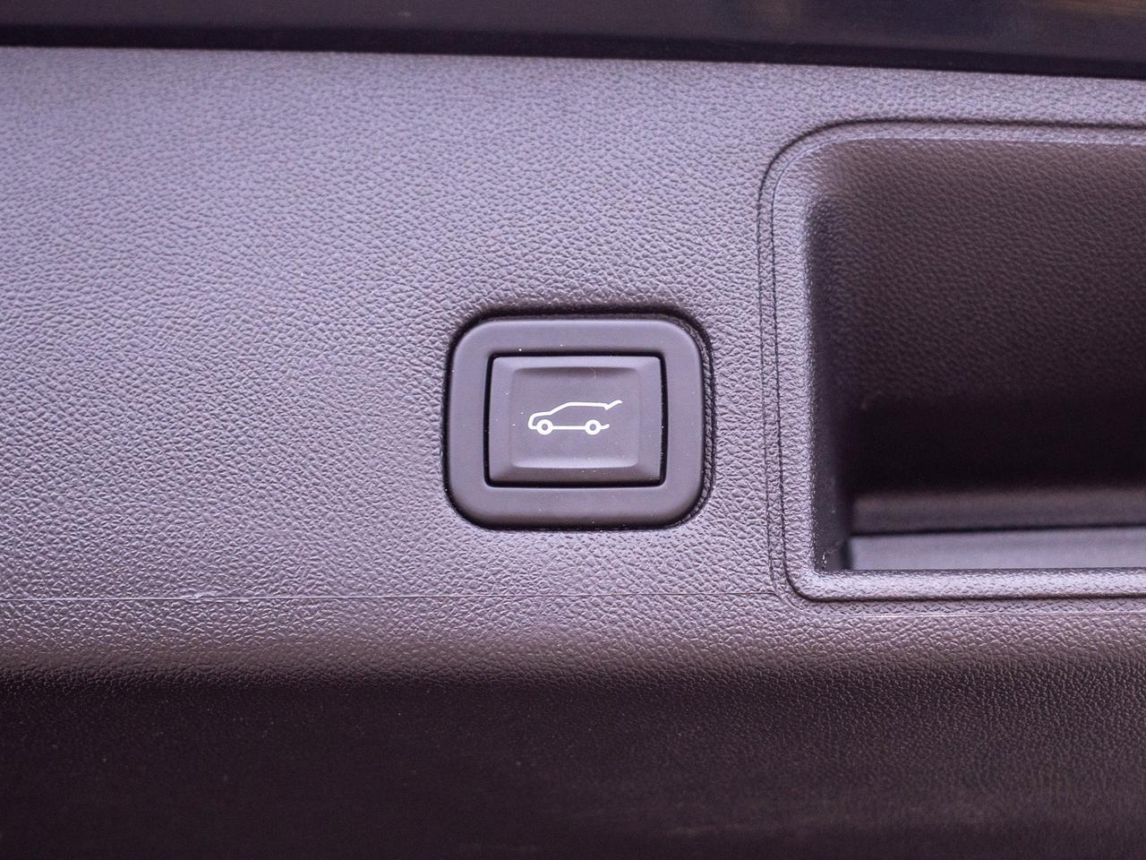 2023 GMC Terrain Denali - Heated Seats   Lane Assist Photo