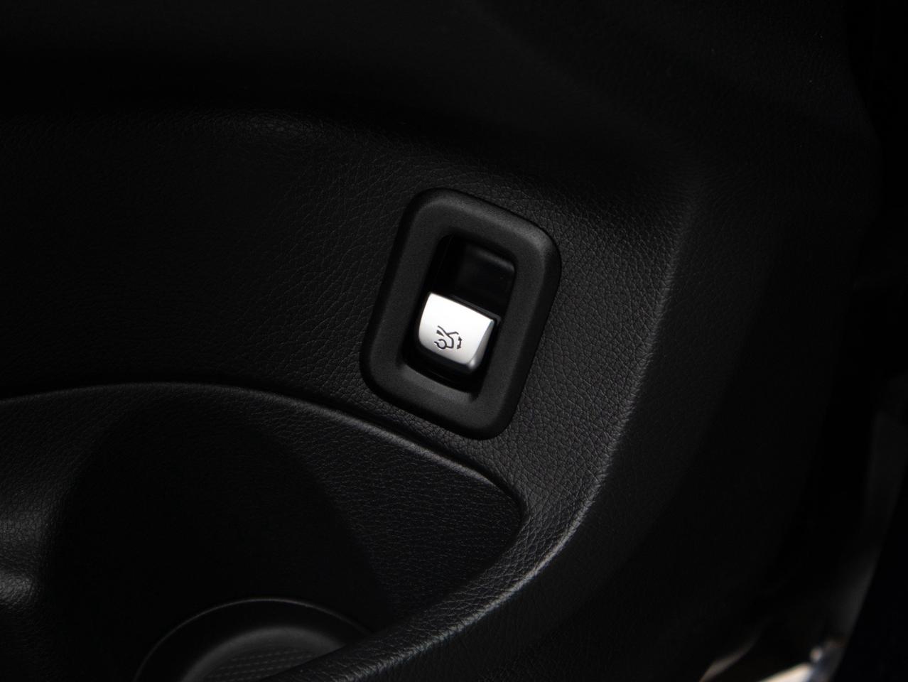 2020 Mercedes-Benz C-Class AMG C 43 - Panoramic Roof   Heated Seats Photo