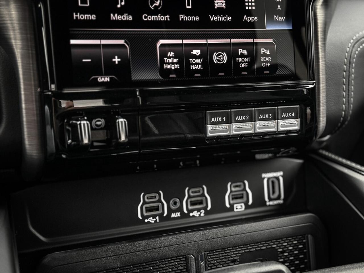 2026 RAM 2500 Rebel/Power Wagon   CREW   LEVEL 2   5TH WHEEL PRE Photo