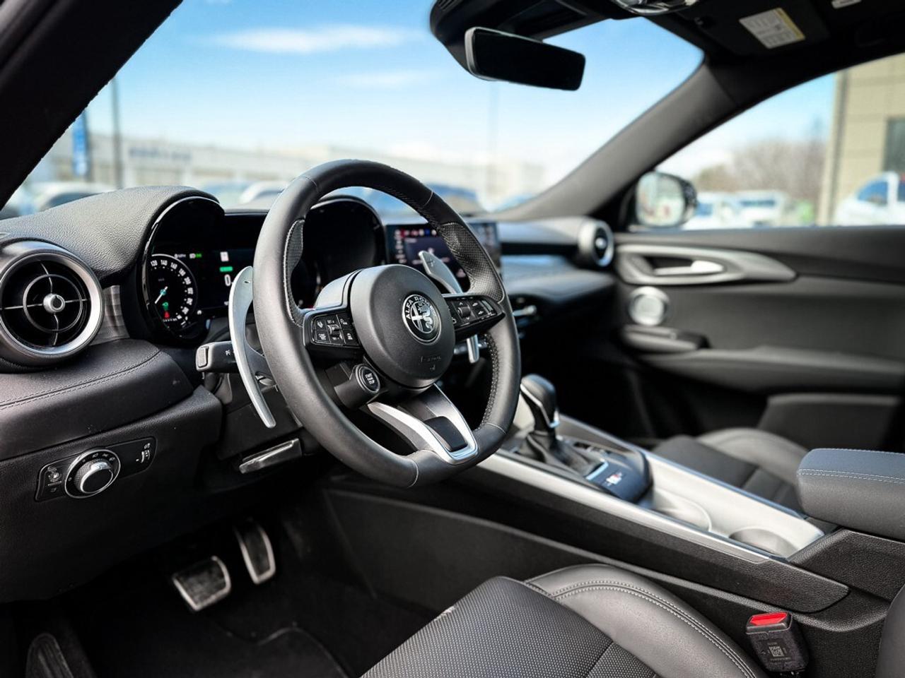 2024 Alfa Romeo Tonale PHEV Veloce   AWD   HEATED/VENTED LEATHER   HARMAN/KARD Photo