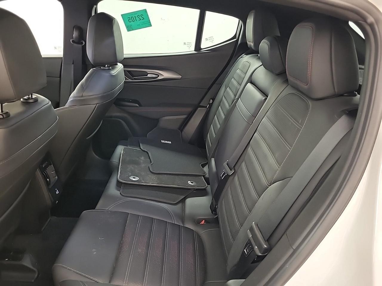 2025 Alfa Romeo Tonale PHEV Tributo   AWD   SUNROOF   HEATED SEATS   BLINDSPOT Photo