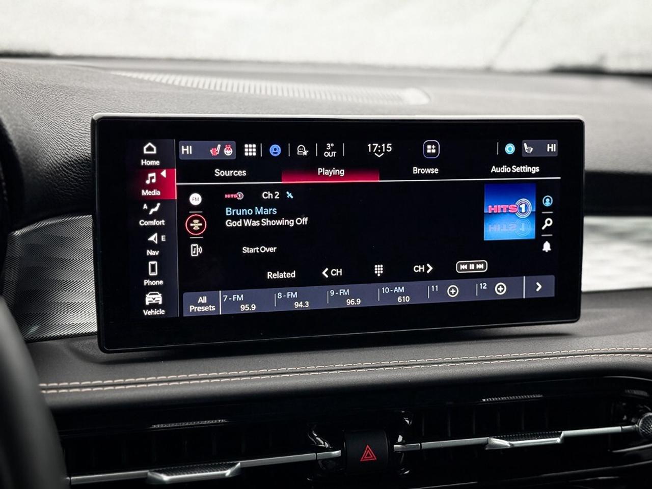 2025 Alfa Romeo Tonale PHEV VELOCE   SUNROOF   HEATED LEATHER   BLINDSPOT Photo