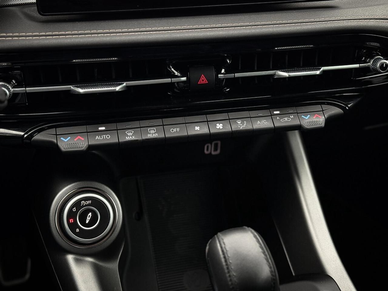 2025 Alfa Romeo Tonale PHEV VELOCE   SUNROOF   HEATED LEATHER   BLINDSPOT Photo