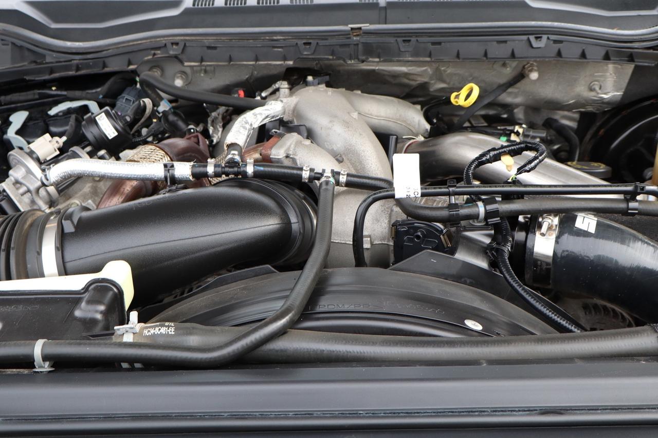 2020 Ford F-250 PLATINUM Crew Cab 4WD Diesel Powerstroke No Accide Photo