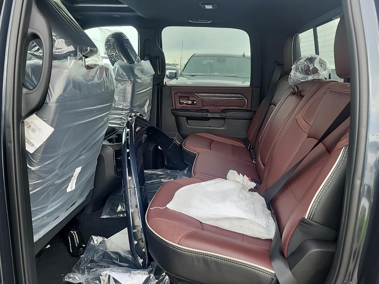 2026 RAM 3500 Limited   CREW   DUALLY   LEVEL 1   5TH WHEEL PREP Photo