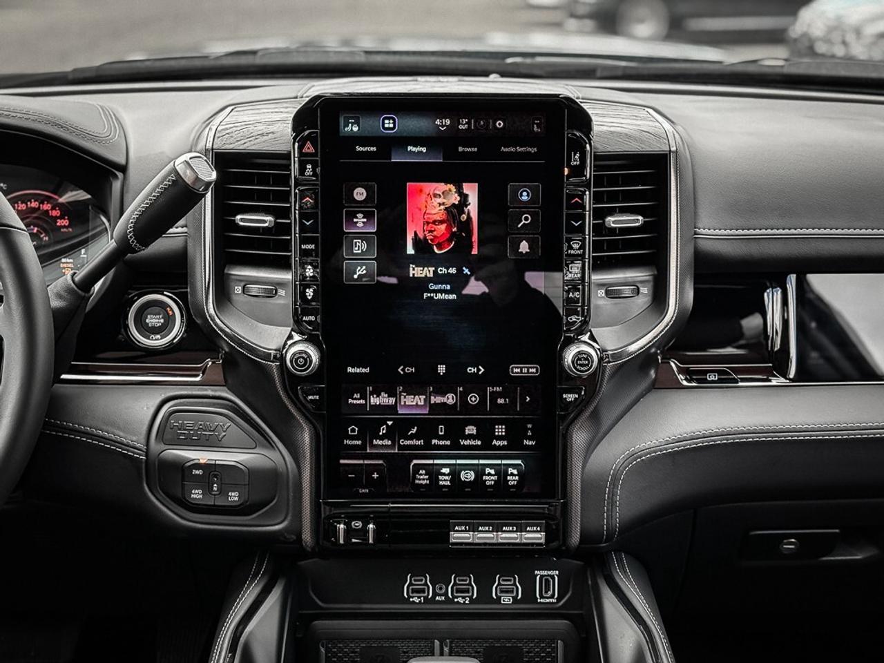 2026 RAM 3500 Limited   CREW   DUALLY   LEVEL 1   5TH WHEEL PREP Photo