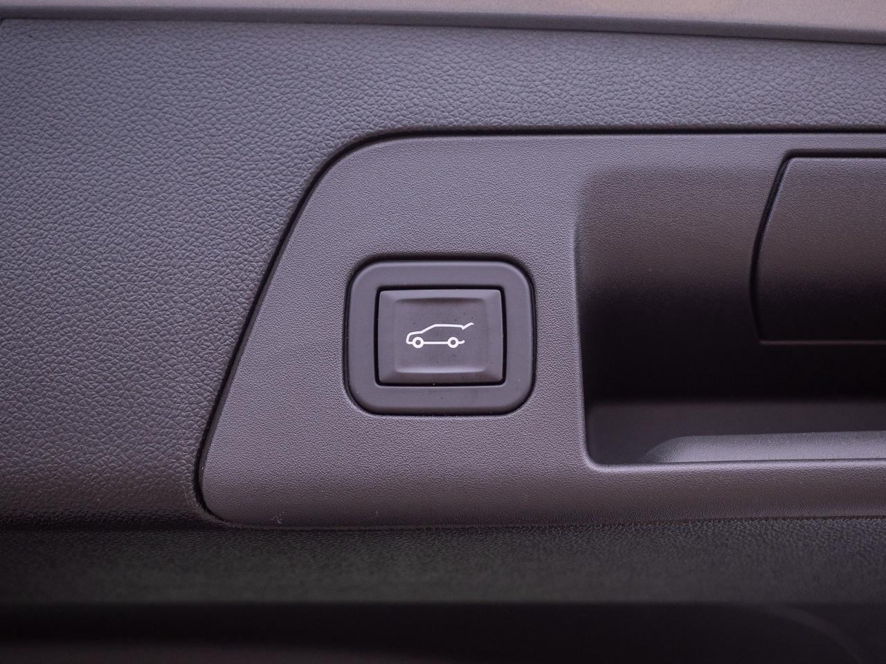 2023 Buick Envision Avenir - Park Assist   Adaptive Cruise Control Photo