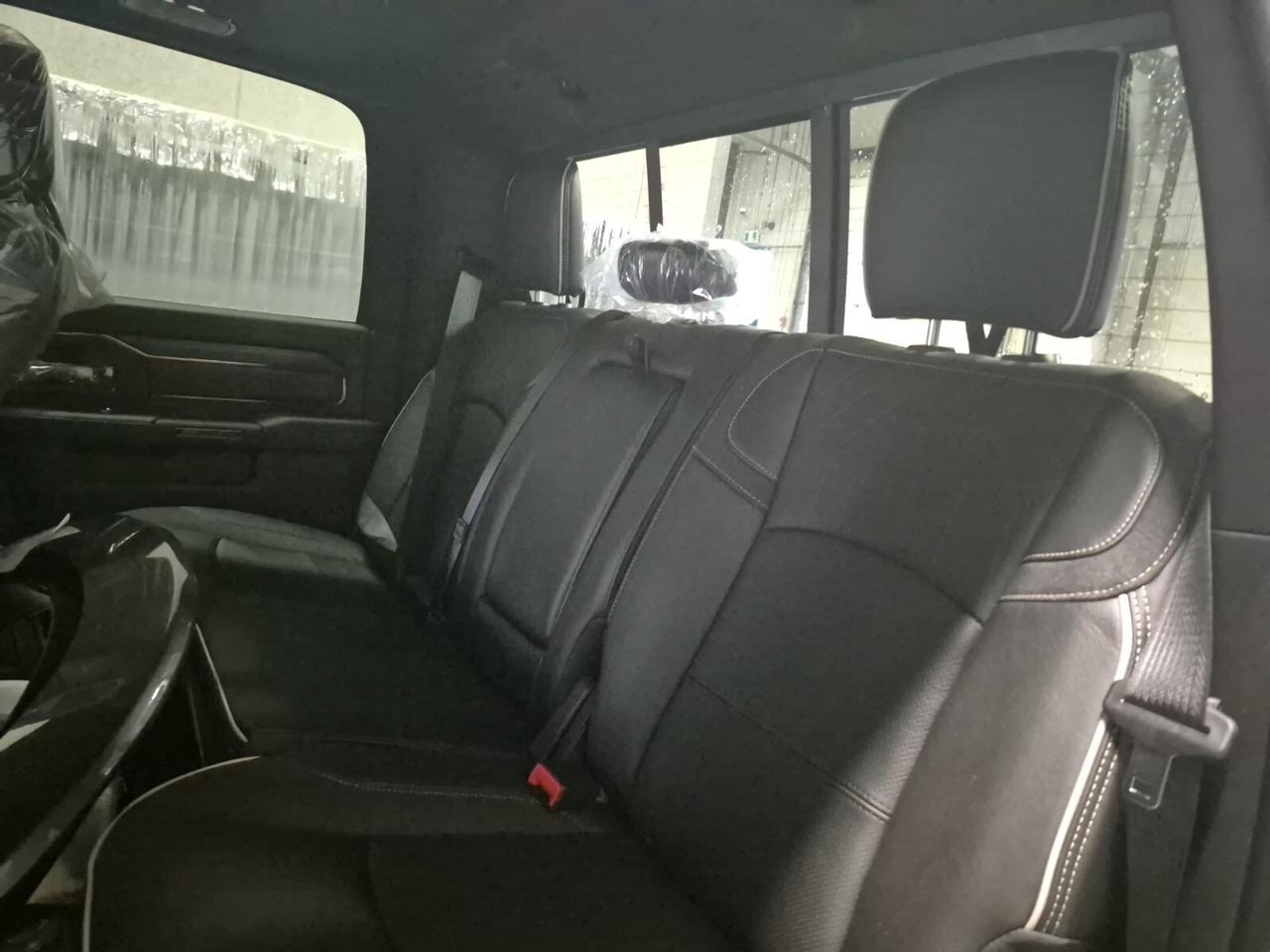 2026 RAM 3500 Limited   CREW   DUALLY   LEVEL 1   NIGHT EDITION Photo