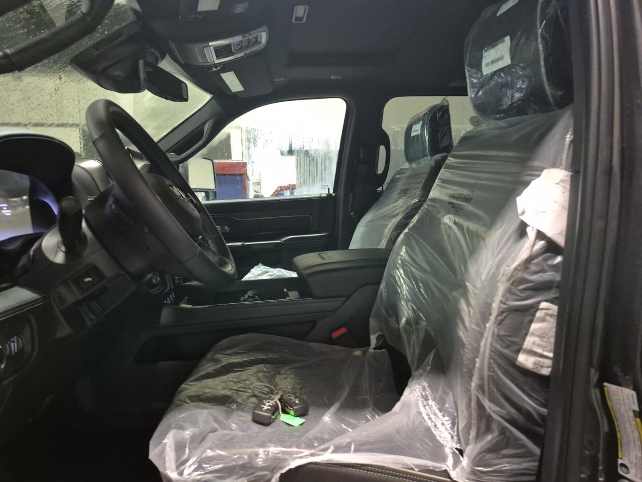 2026 RAM 3500 Limited   CREW   DUALLY   LEVEL 1   NIGHT EDITION Photo