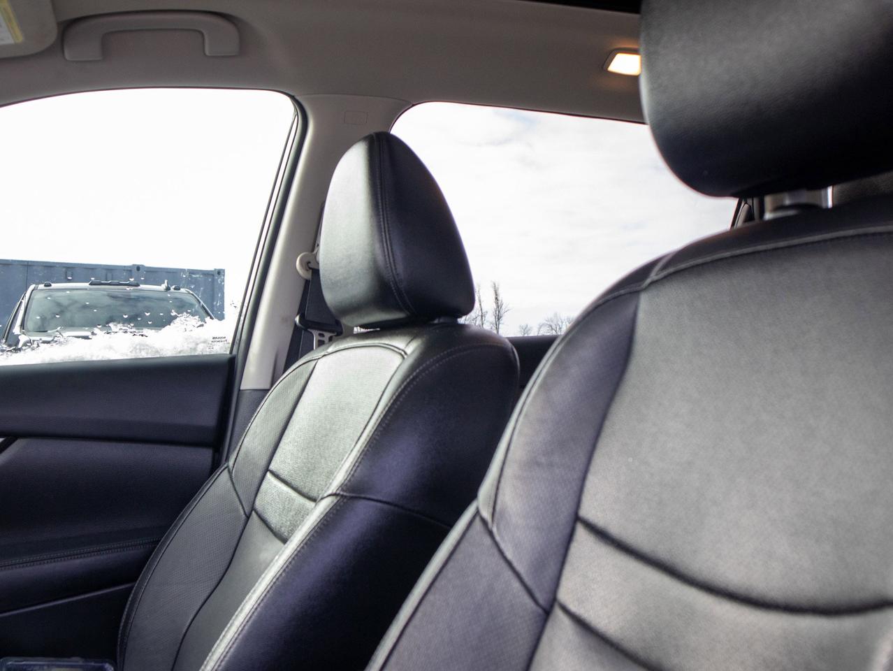 2017 Nissan Rogue - Seat Memory   Rear Defrost Photo