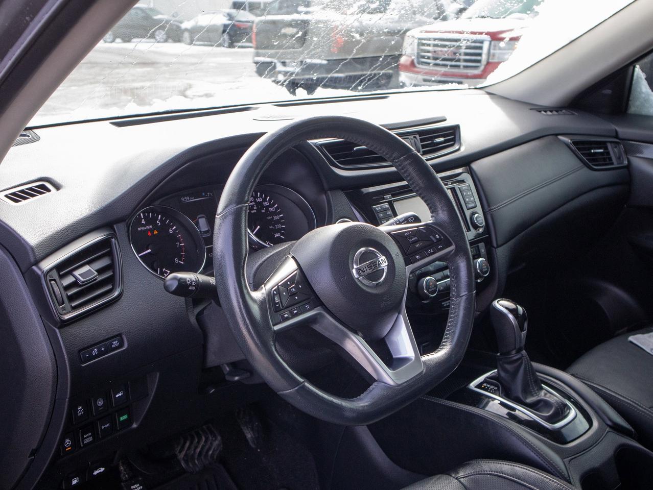 2017 Nissan Rogue - Seat Memory   Rear Defrost Photo