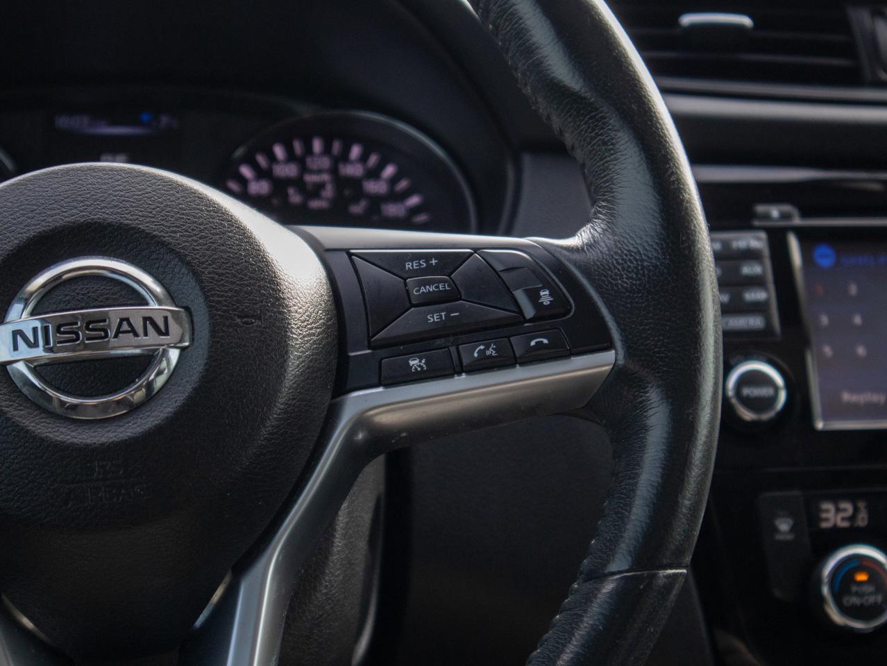 2017 Nissan Rogue - Seat Memory   Rear Defrost Photo