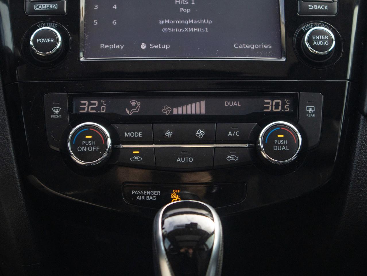 2017 Nissan Rogue - Seat Memory   Rear Defrost Photo