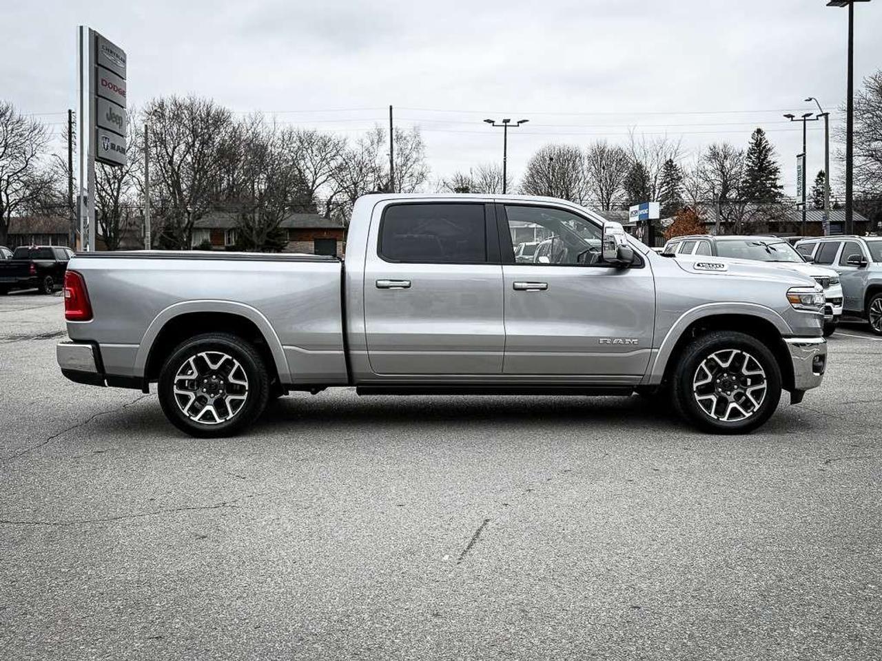 2025 RAM 1500 Laramie   CREW   LEVEL 2   TOWING TECH   TOW GROUP   ADVANCED SAFETY GROUP Photo3