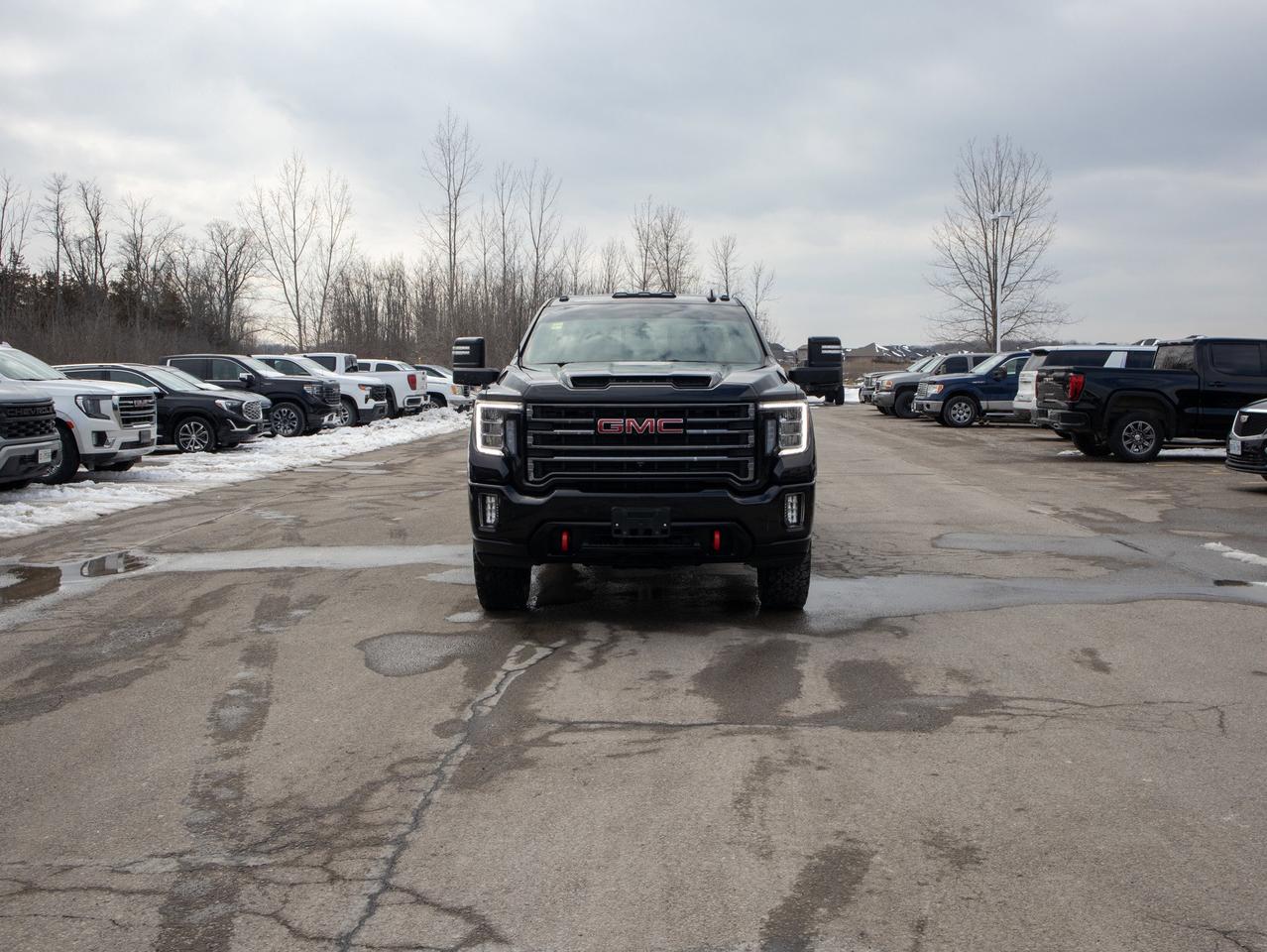 2022 GMC SIERRA 2500HD AT4 - Heated and Cooled Seats   Remote Start Photo