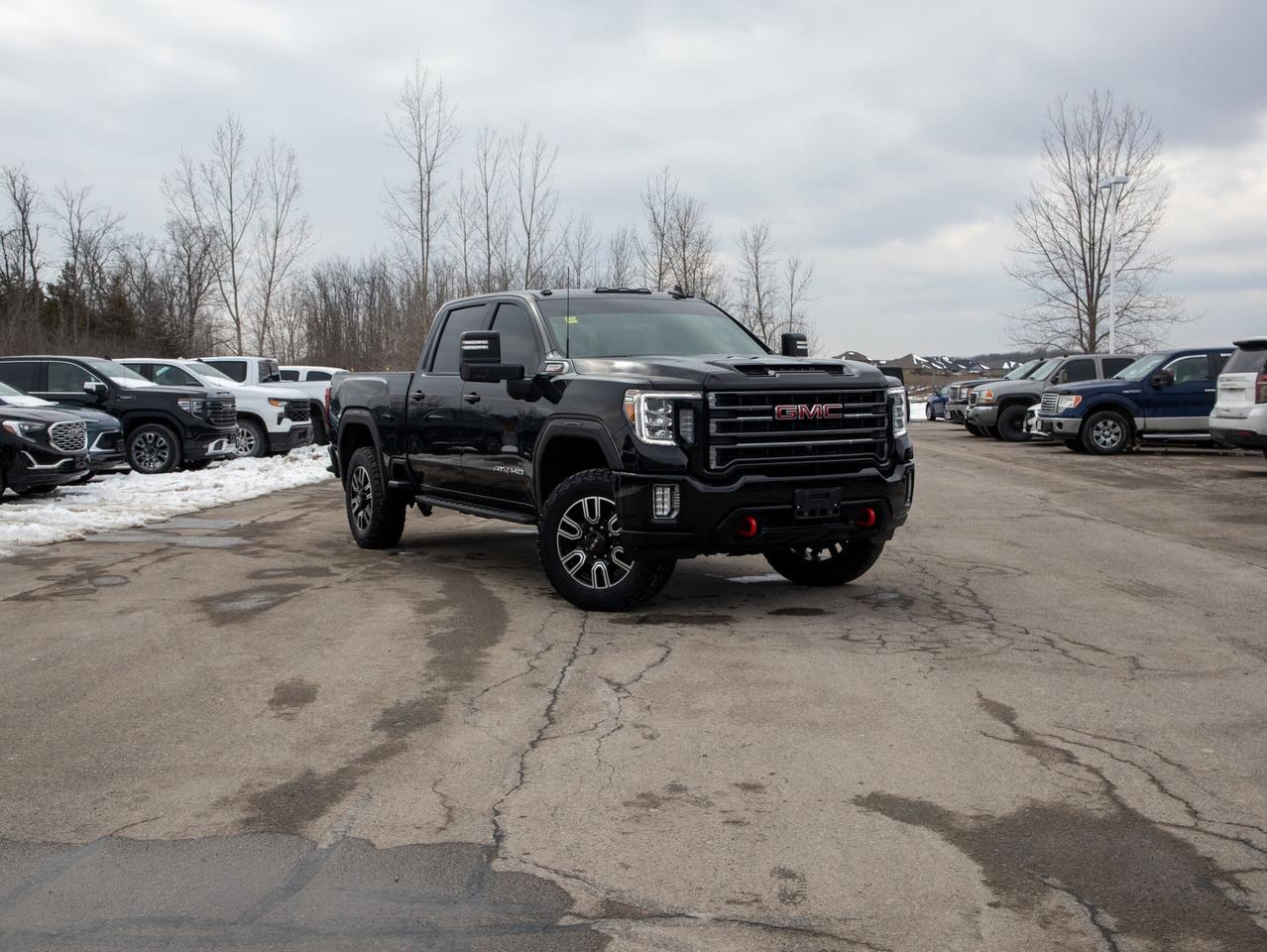 2022 GMC SIERRA 2500HD AT4 - Heated and Cooled Seats   Remote Start Photo