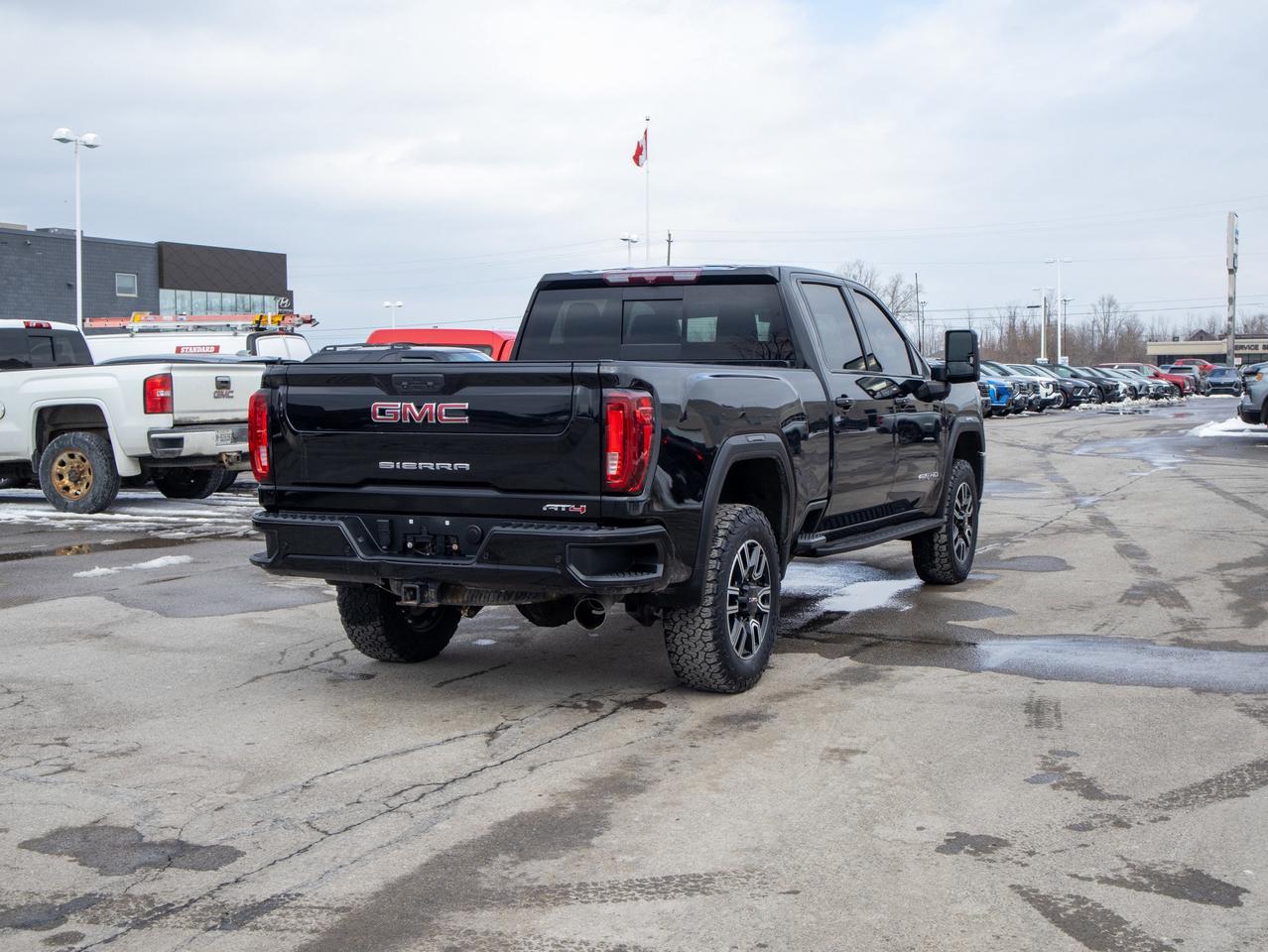 2022 GMC SIERRA 2500HD AT4 - Heated and Cooled Seats   Remote Start Photo