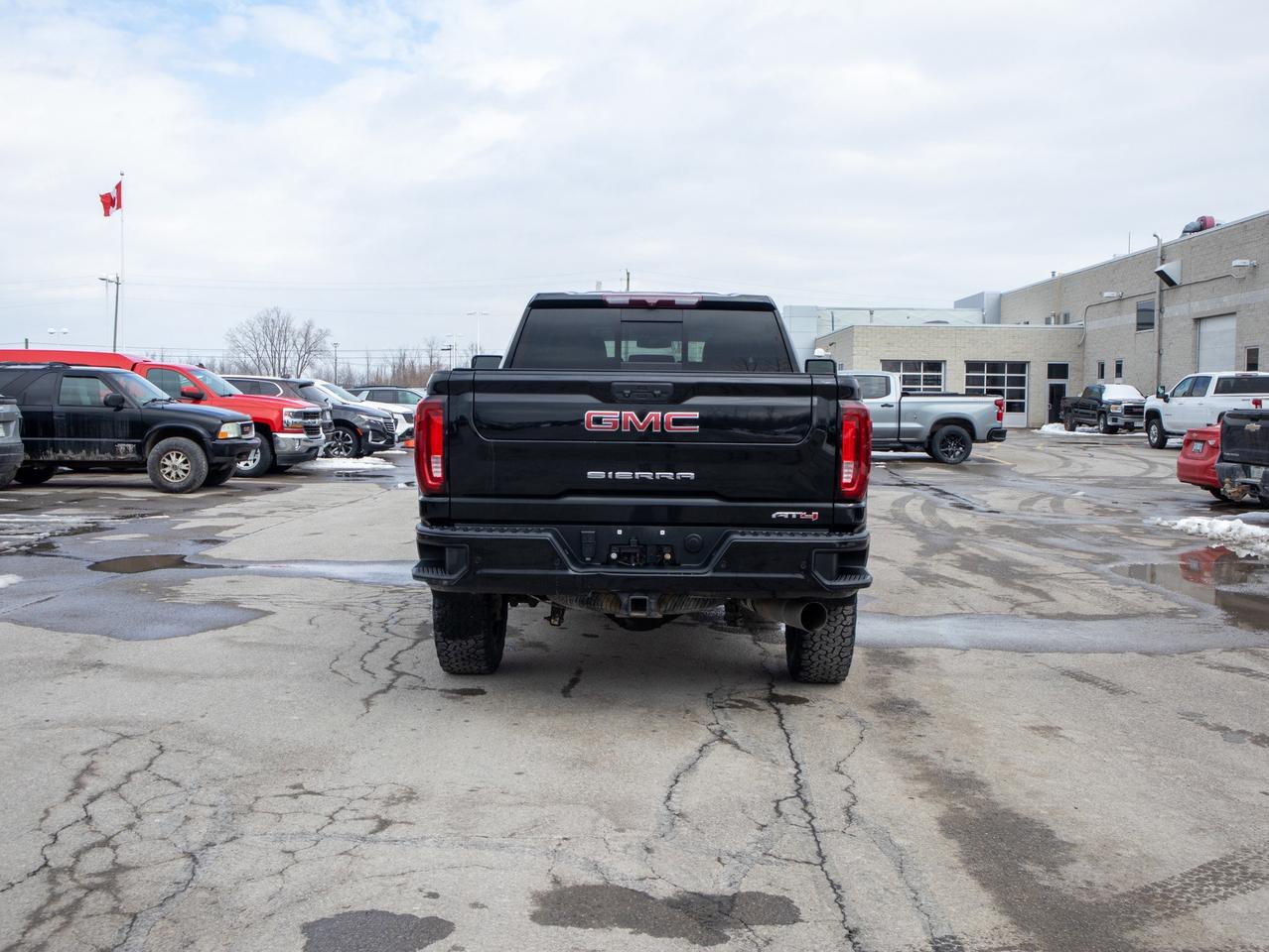 2022 GMC SIERRA 2500HD AT4 - Heated and Cooled Seats   Remote Start Photo