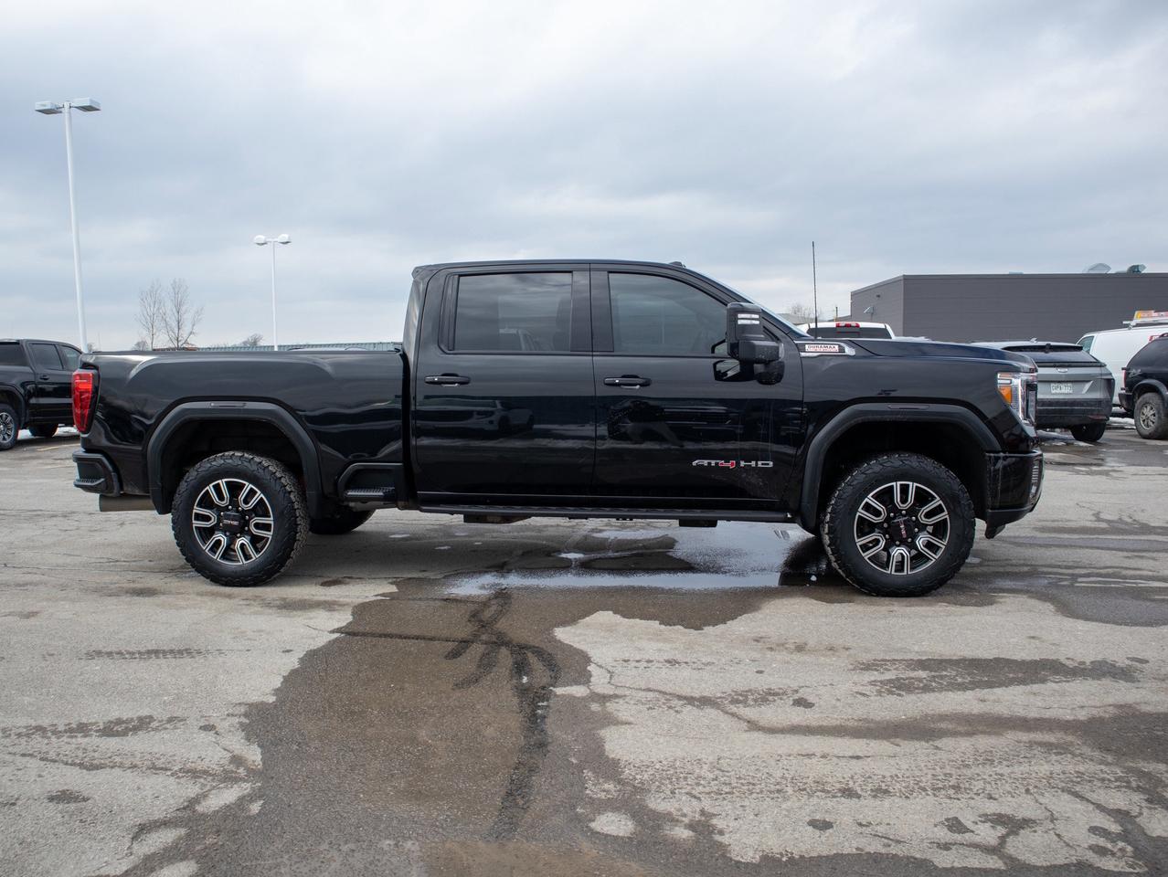 2022 GMC SIERRA 2500HD AT4 - Heated and Cooled Seats   Remote Start Photo