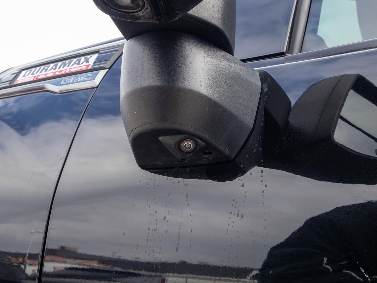 2022 GMC SIERRA 2500HD AT4 - Heated and Cooled Seats   Remote Start Photo