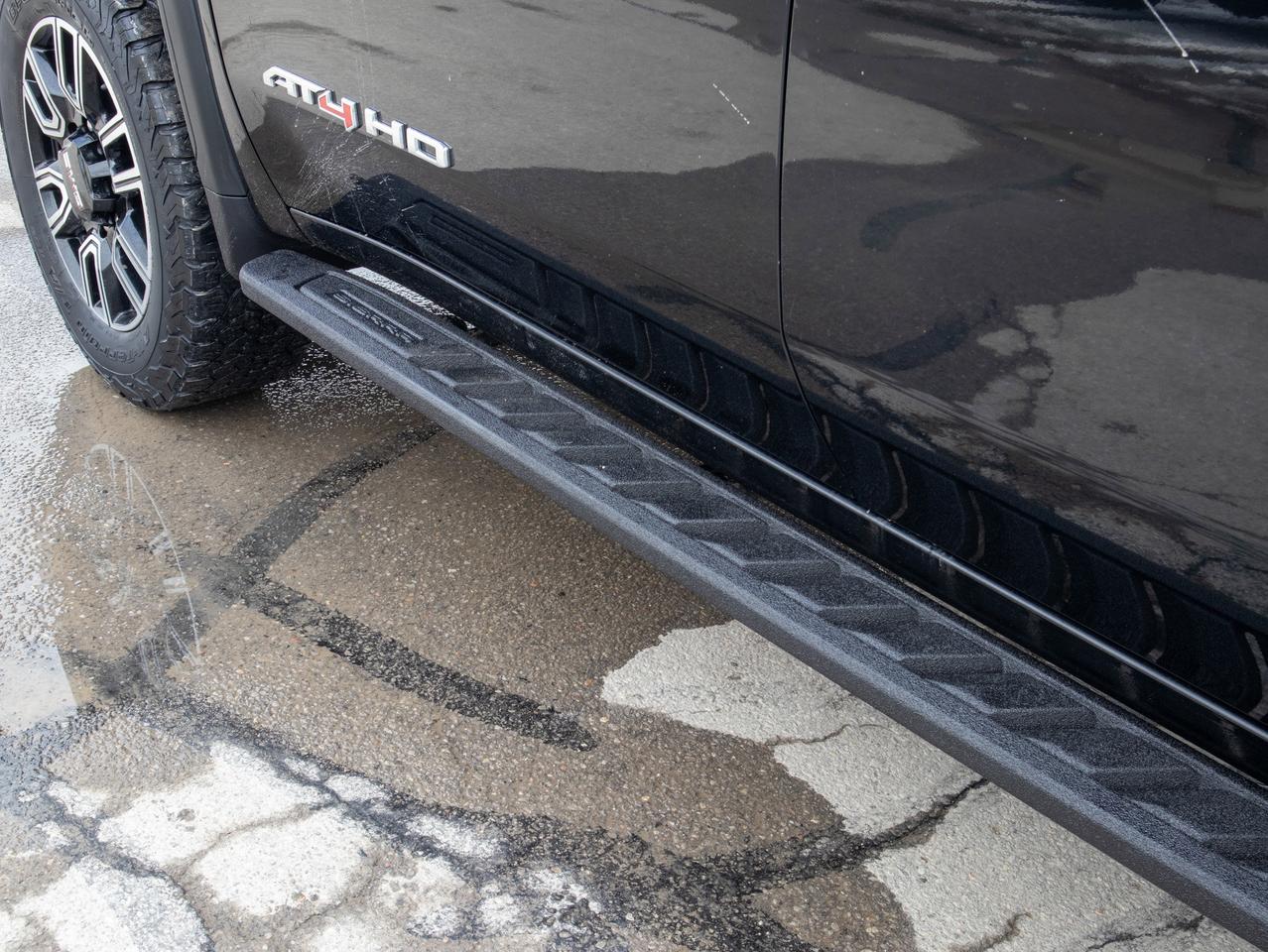 2022 GMC SIERRA 2500HD AT4 - Heated and Cooled Seats   Remote Start Photo