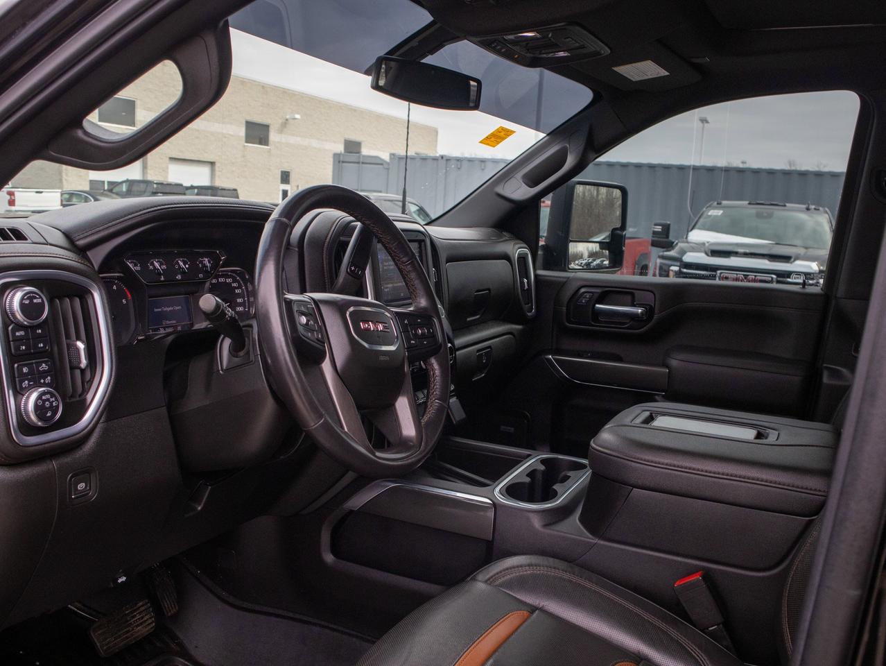 2022 GMC SIERRA 2500HD AT4 - Heated and Cooled Seats   Remote Start Photo