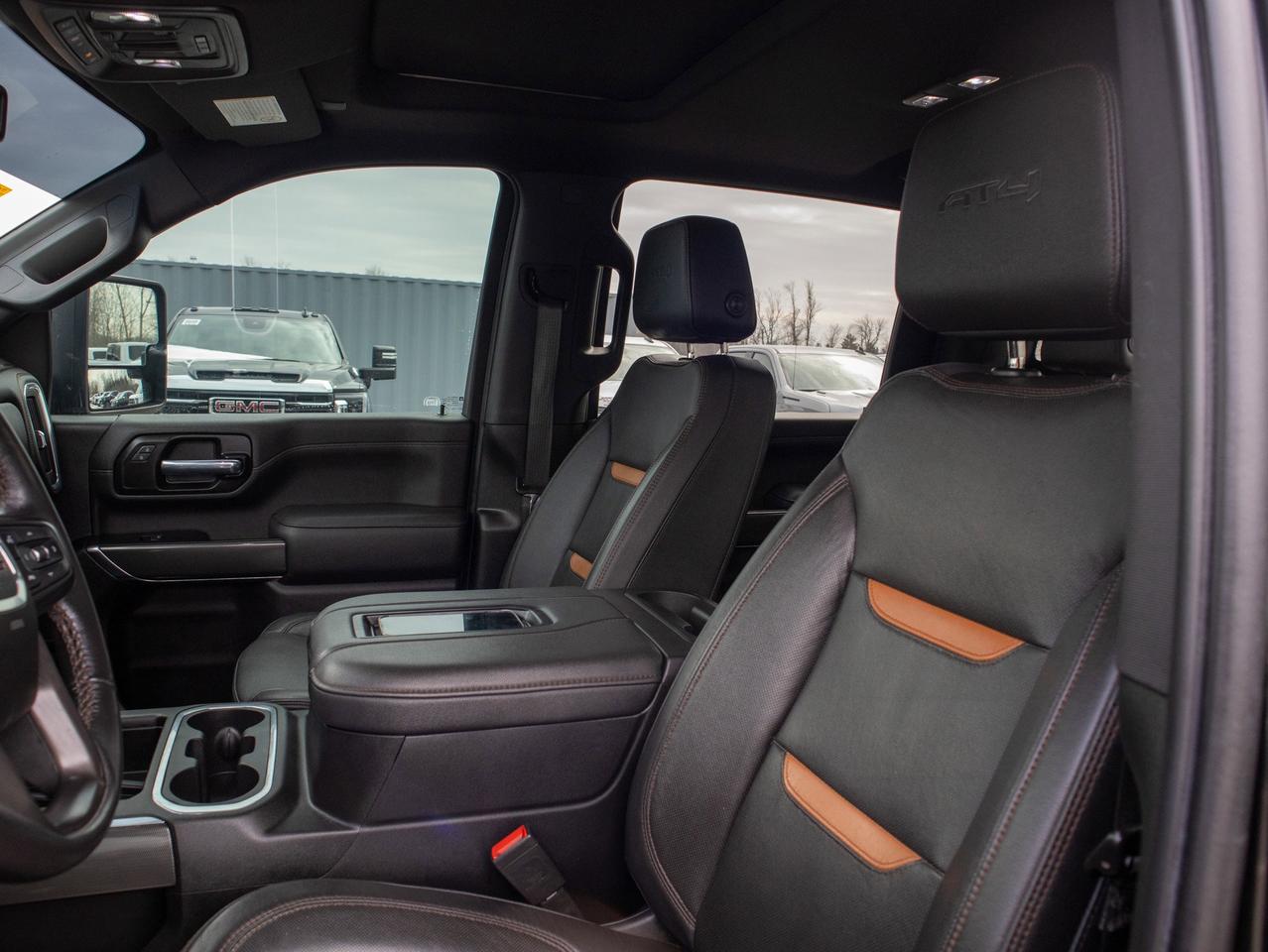 2022 GMC SIERRA 2500HD AT4 - Heated and Cooled Seats   Remote Start Photo