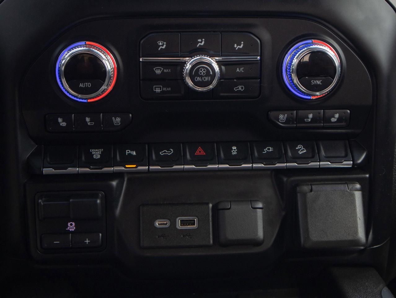 2022 GMC SIERRA 2500HD AT4 - Heated and Cooled Seats   Remote Start Photo