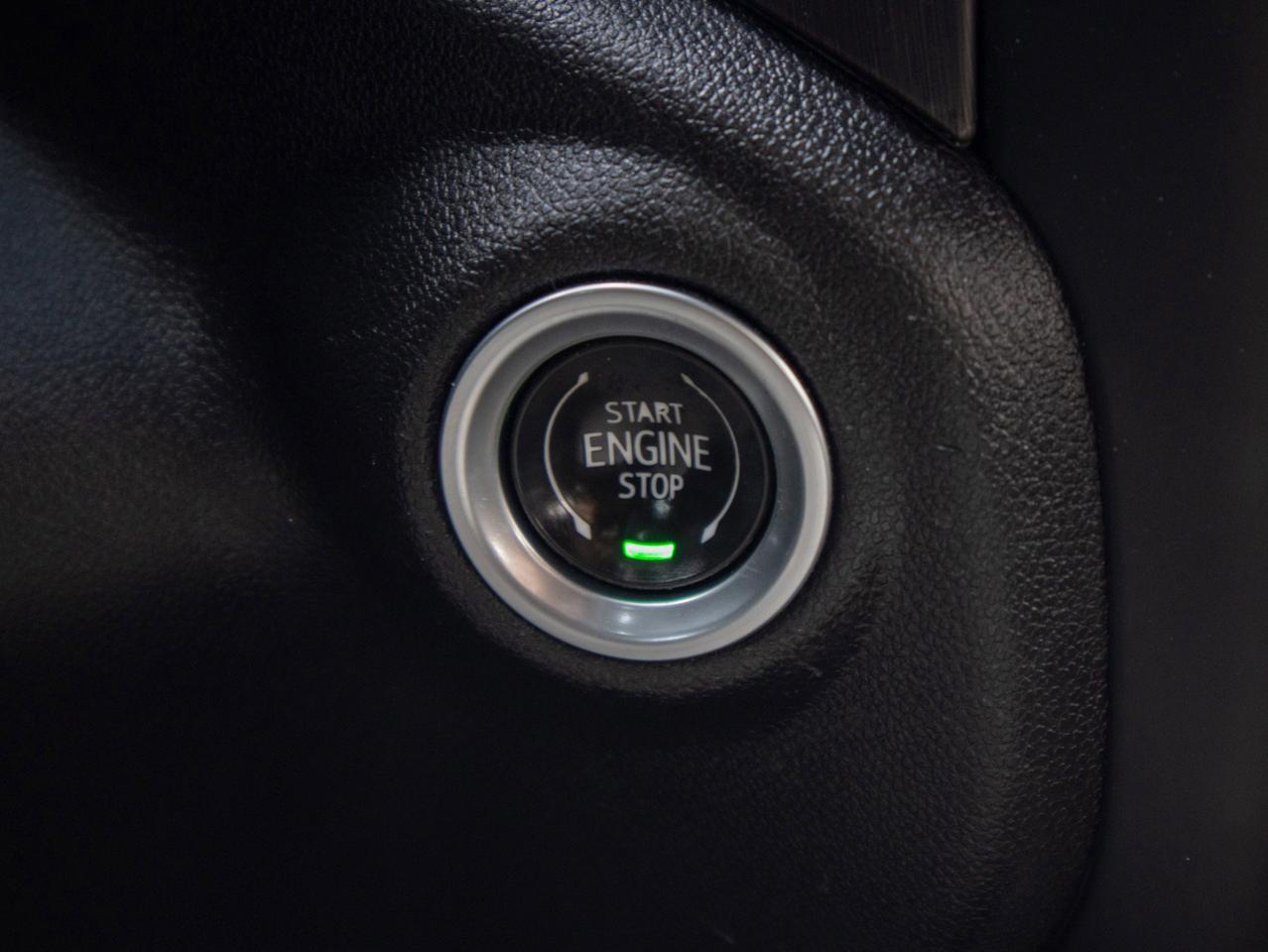 2022 GMC SIERRA 2500HD AT4 - Heated and Cooled Seats   Remote Start Photo