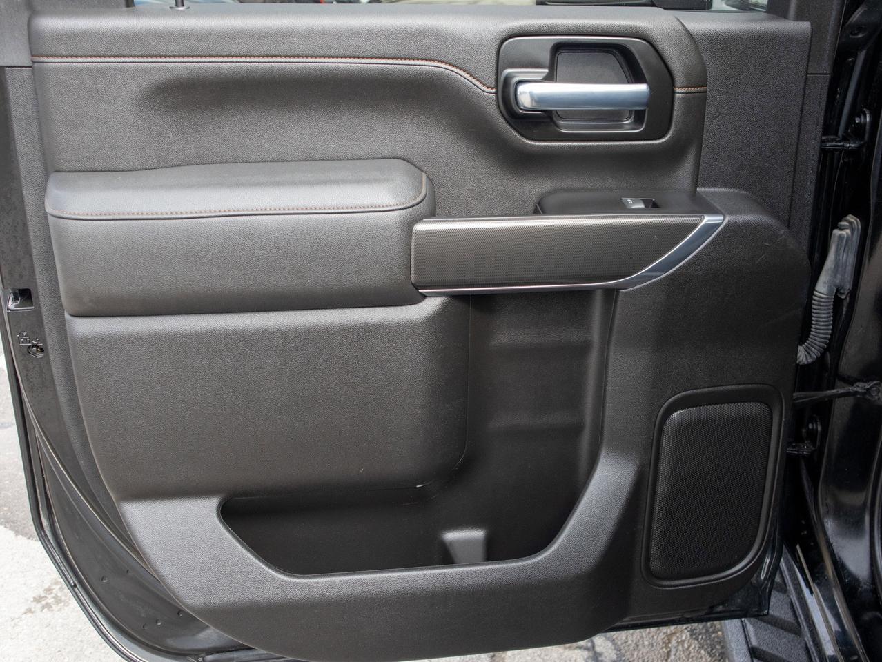 2022 GMC SIERRA 2500HD AT4 - Heated and Cooled Seats   Remote Start Photo