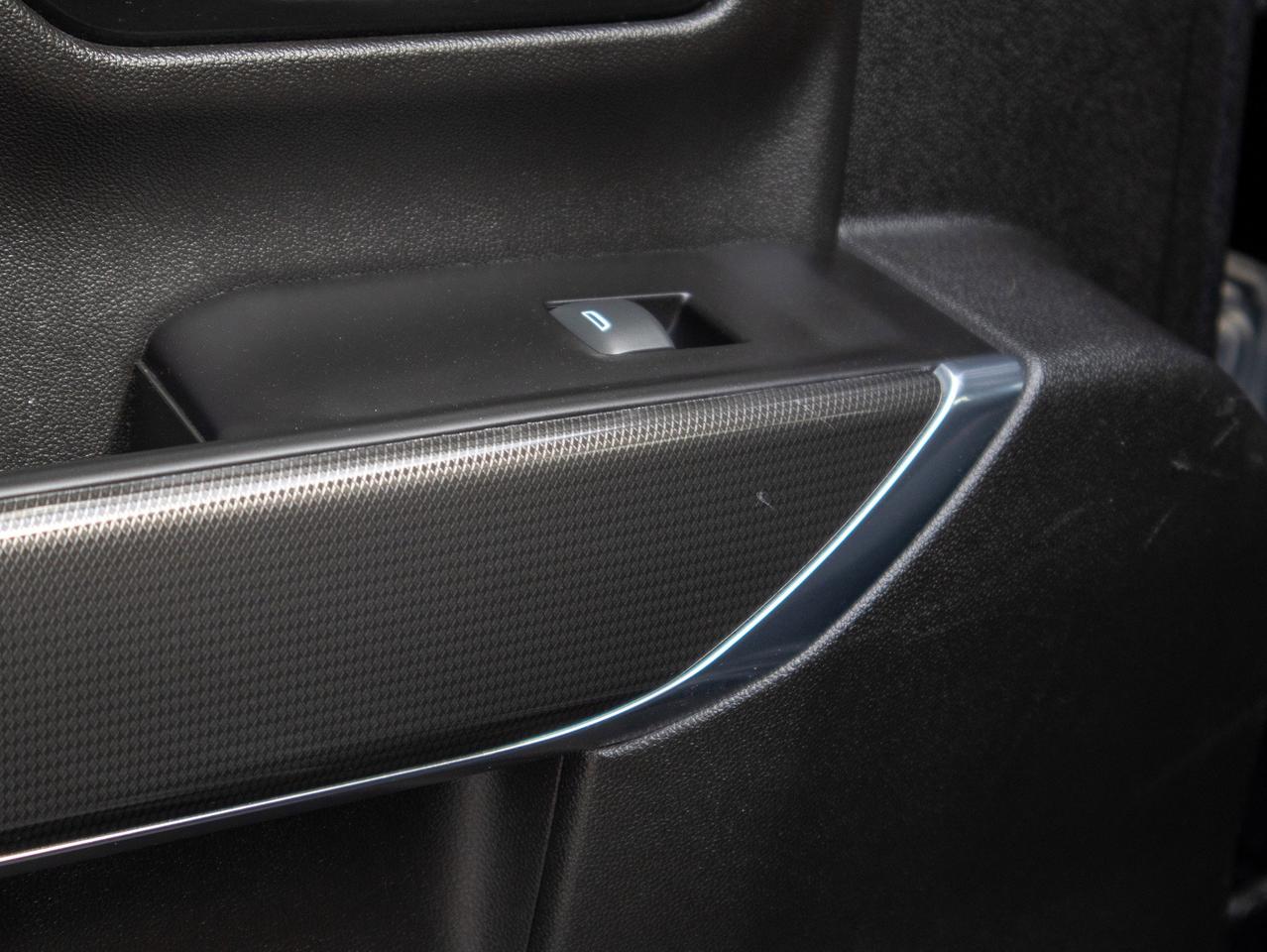 2022 GMC SIERRA 2500HD AT4 - Heated and Cooled Seats   Remote Start Photo