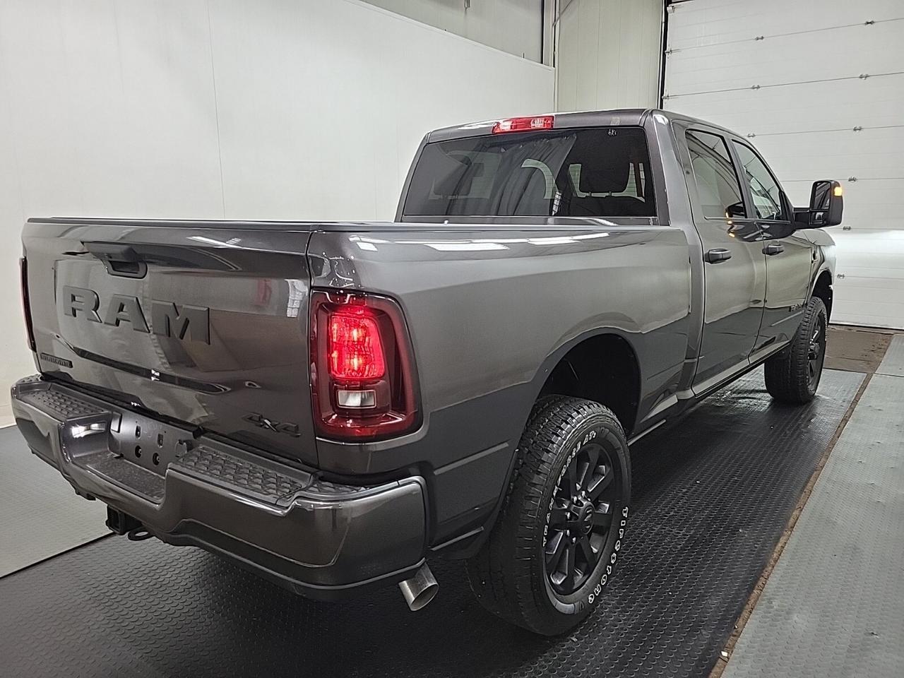 2025 RAM 3500 Big Horn   CREW   LEVEL 1 PLUS   NIGHT EDITION   5 Photo