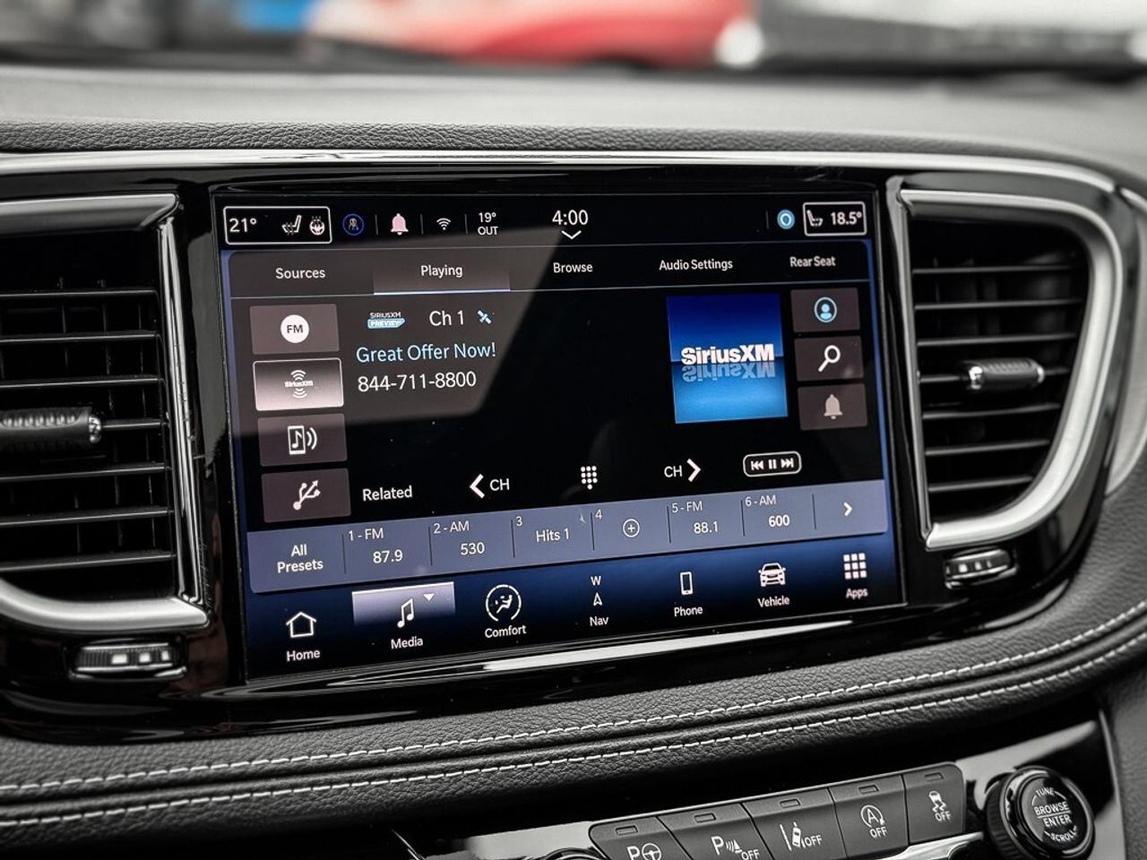 2024 Chrysler Pacifica Limited   S APPEARANCE   THEATER GROUP   360 CAM Photo