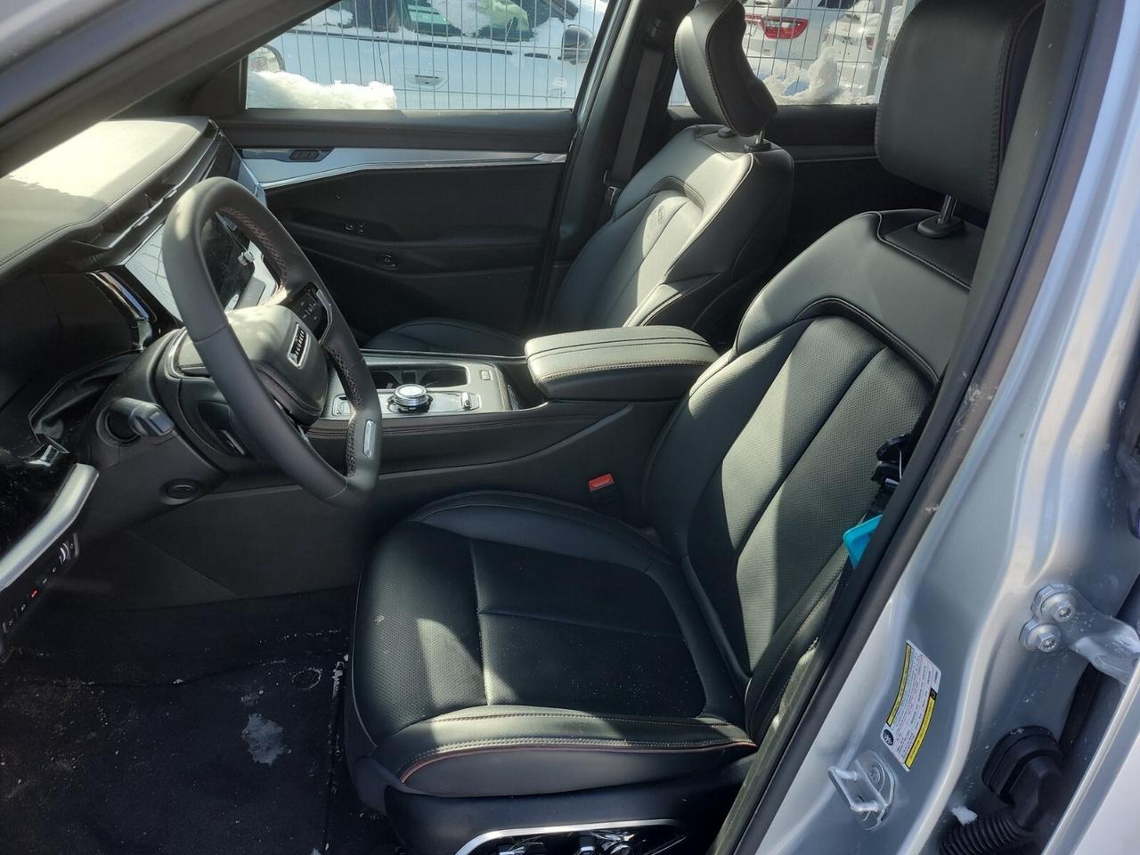 2025 Jeep Wagoneer S PANO ROOF   TOW GROUP   MCINTOSH AUDIO   MASSAGE Photo2