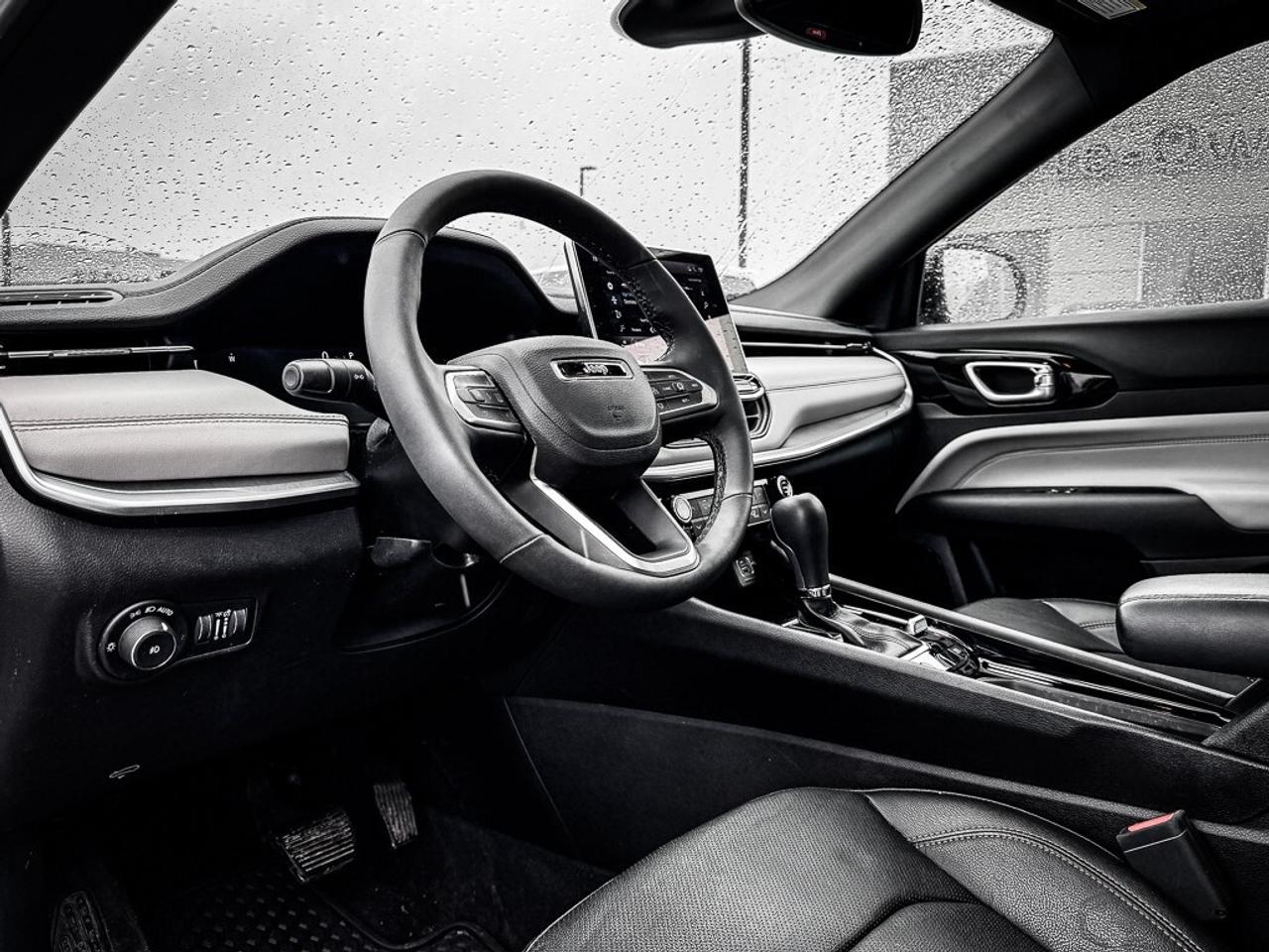 2024 Jeep Compass Limited   ELITE EXTERIOR GROUP   DRIVER ASSIST GRO Photo2